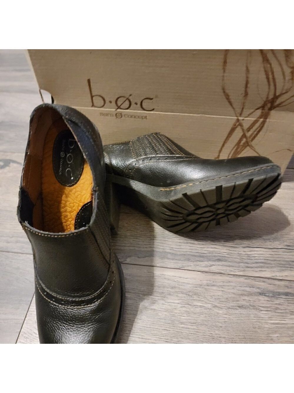 B.o.c Sorla Block Heel Black Pebble Leather Slip on Stretch Ankle Booties. - Picture 2 of 6